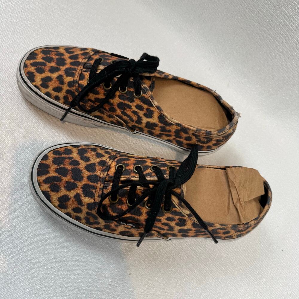 Vans Unisex Leopard Print Canvas Lace up Low Top Athletic Sneaker Size 7 Men 5.5 - Picture 3 of 9